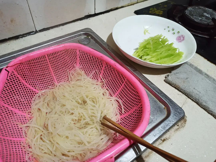 94年女孩月薪4600，攒了2套房：存钱上瘾，有多可怕？