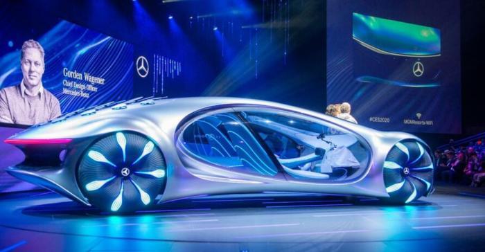戴姆勒在今年CES上亮相的Vision AVTR概念车。图源:路透社