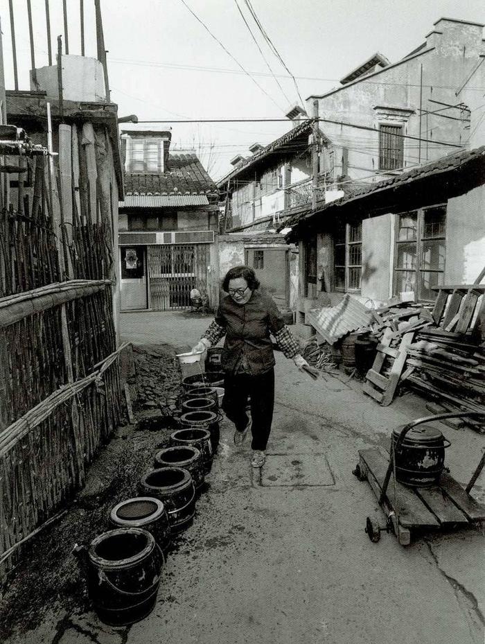 仁记路,1997年