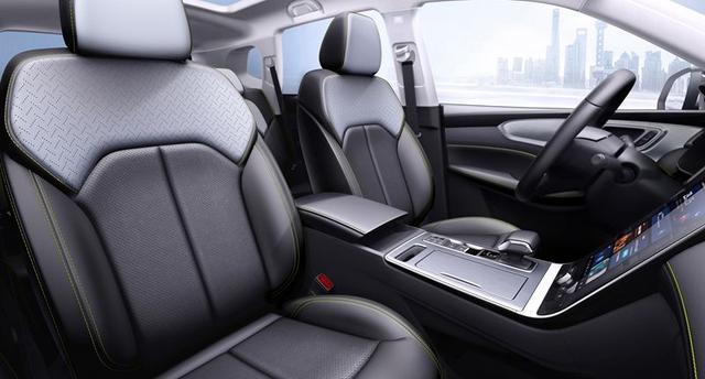 荣威RX5 PLUS内饰图公布 智能座舱刷新感官体验