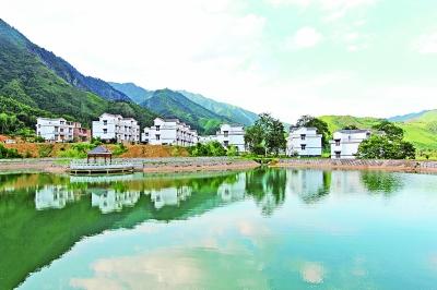 江永县千家峒瑶族乡刘家庄村村民住进了新房。游康生摄