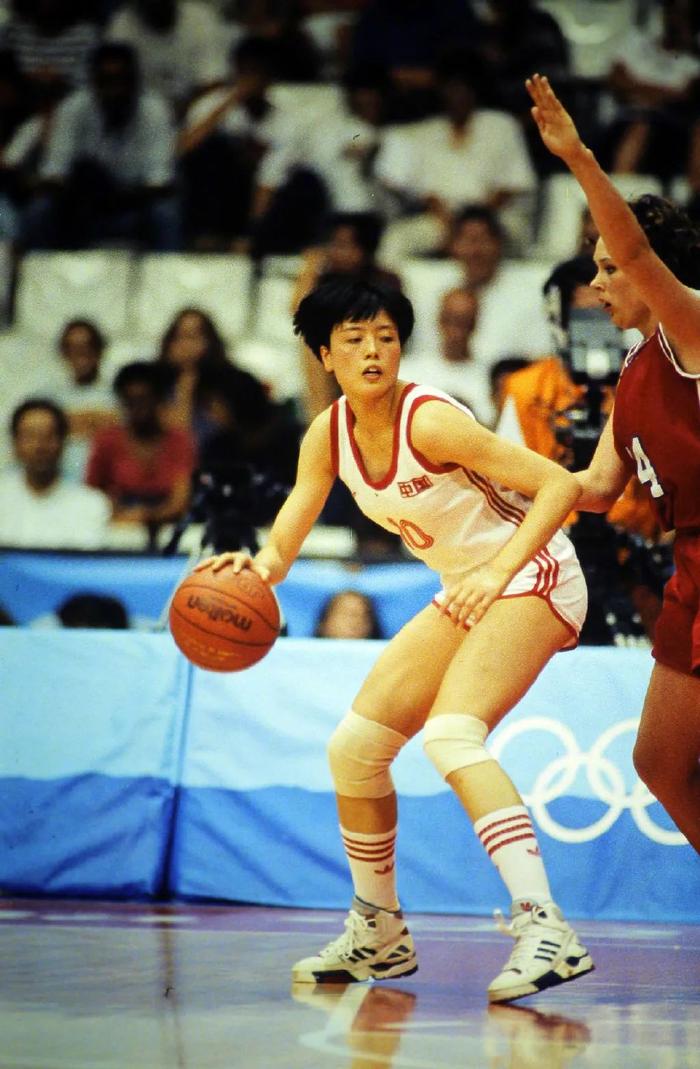 历史记忆 | 1992年中国女篮勇夺奥运会银牌！