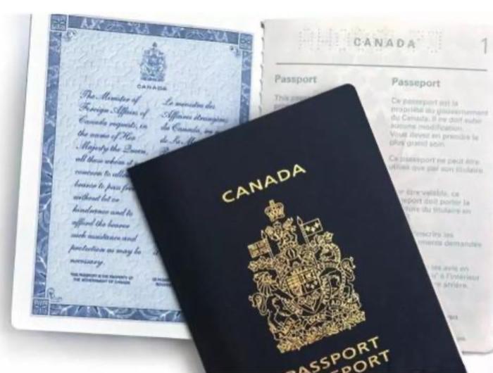 错误概念：拿到加拿大枫叶卡等于加拿大公民