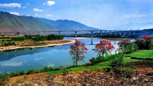 邂逅·潞江：览世界名山，品民族风情
