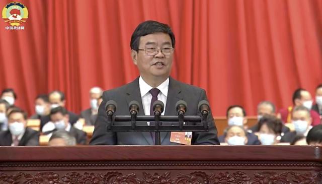 全国政协委员何报翔:任何分裂祖国的企图和行径绝不会得逞