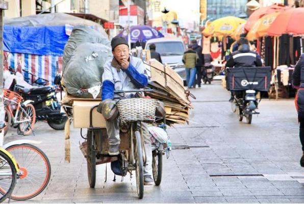 在天津，有一种记忆叫服装街…