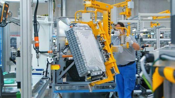 奔驰直播再提“辛德芬根56号工厂” 碳中和对德国汽车业约束有多大？