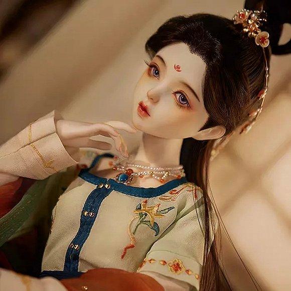 高颜值BJD娃娃如同真人一般,让人爱不释手 图为龙魂人形社的BJD娃娃