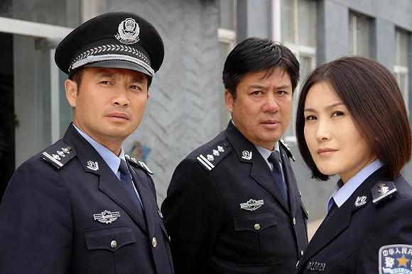 (《重案六组》第一部在豆瓣上有8.5的高分)