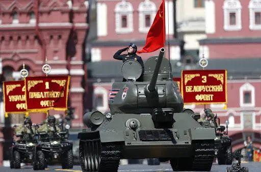 军事迷请进，俄罗斯红场阅兵最新装备