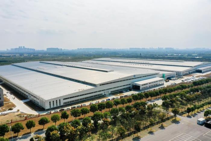 世界最大汽车玻璃生产商福耀玻璃在苏州打造“超级工厂”