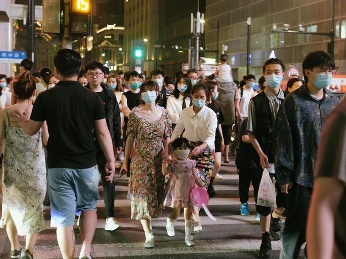 夜上海⑥｜什么是好的夜经济