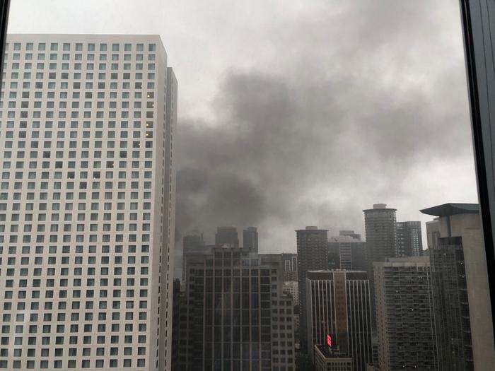 从王梦迪家窗外望去的天空 受访者供图