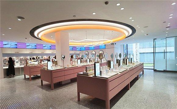 完子心选春熙路店 图片来源:逸仙电商