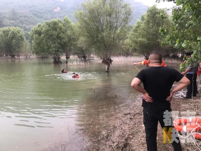 悲剧！陕西一男孩随家长到水库游玩 ，不慎落水身亡