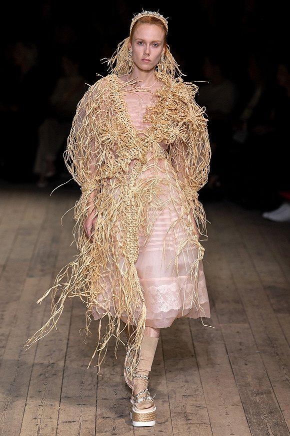 Simone Rocha 2020春夏系列 图片来源:Vogue