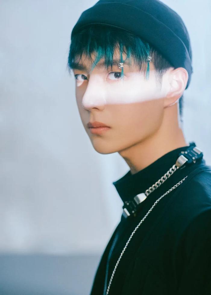 图片来源于微博@UNIQ_OFFICIAL