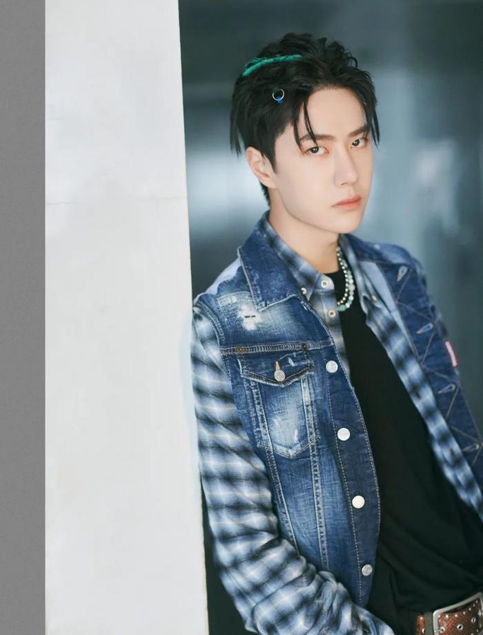 图片来源于微博@UNIQ_OFFICIAL