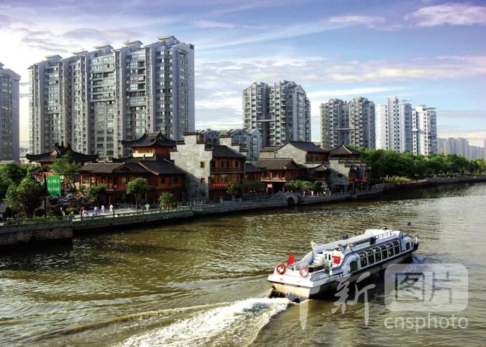 图为运河水上巴士。杭州港航供图