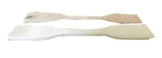 在海水里浸泡3个月的海水可降解塑料样品(上)和良好保存的样品(下)对比。(本版照片除资料图外由受访者提供)