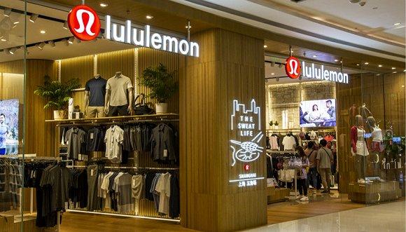 露露乐蒙lululemon上海五角场店。(图片来源:视觉中国)