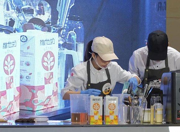华南赛区2号选手苏可欣在比赛现场