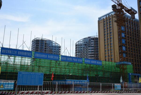 中建一局五公司江西萍乡金融中心建设工程顺利突破百米大关