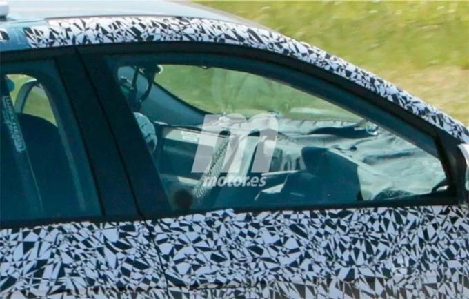 现代45内饰曝光 明年亮相 轴距超特斯拉Model S 配大连屏酷似奔驰