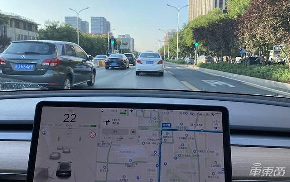 识别中可以准确反映红绿灯的相对位置
