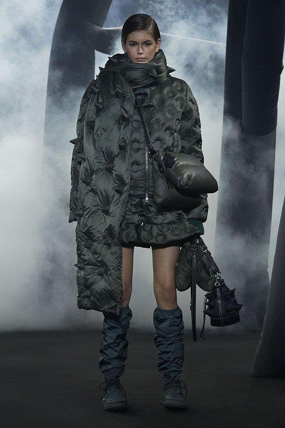 Moncler JW Anderson系列 图片来源:Moncler