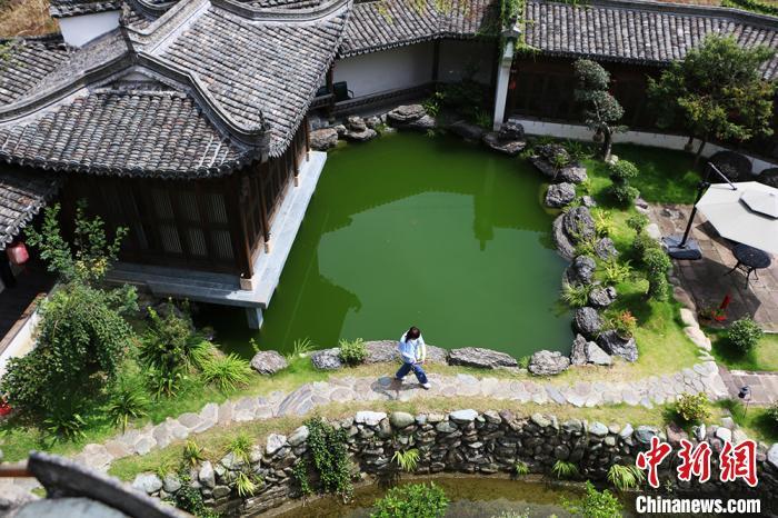 黄山市隐溪逸舍民宿院中一景 刘浩 摄