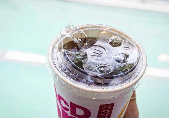 麦当劳中国也和塑料吸管正式说“拜拜”