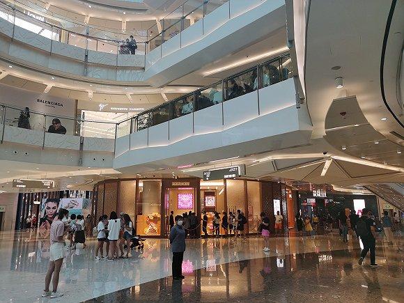 上海国金中心爱马仕(拍摄:加琳玮)