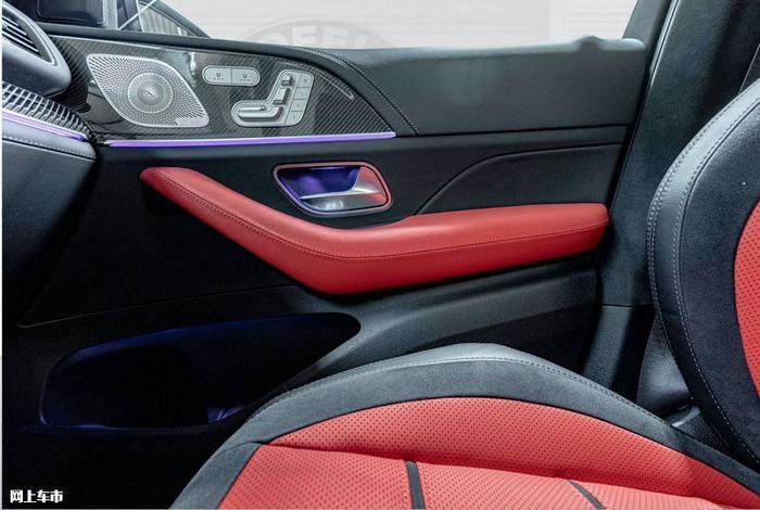 奔驰GLE推专属定制版车型，迈巴赫同款配色，内饰升级更奢华