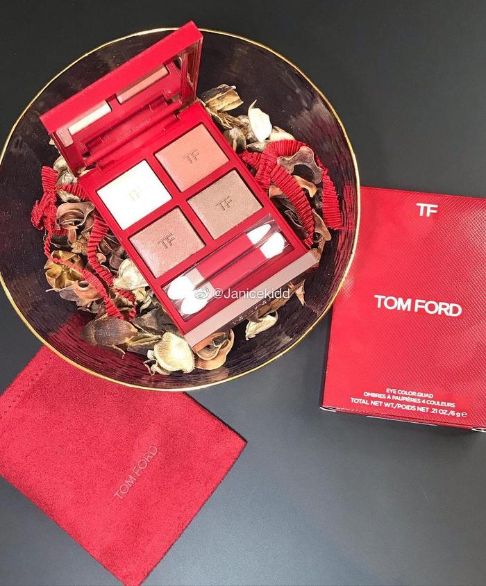 Tom Ford 2021新年限定眼影，色号Body Heat