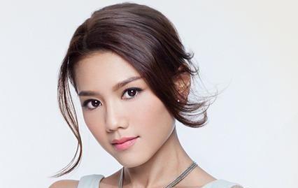 周秀娜：她被称为烂电影天后,15年后,为了出名
