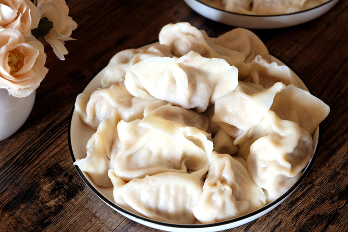 一锅热腾腾的幸福·白菜肉馅饺子的温馨制作