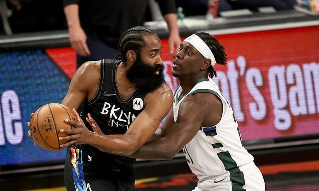 从雄鹿到快船字母哥转会内幕曝光管理层交易细节浮出水面