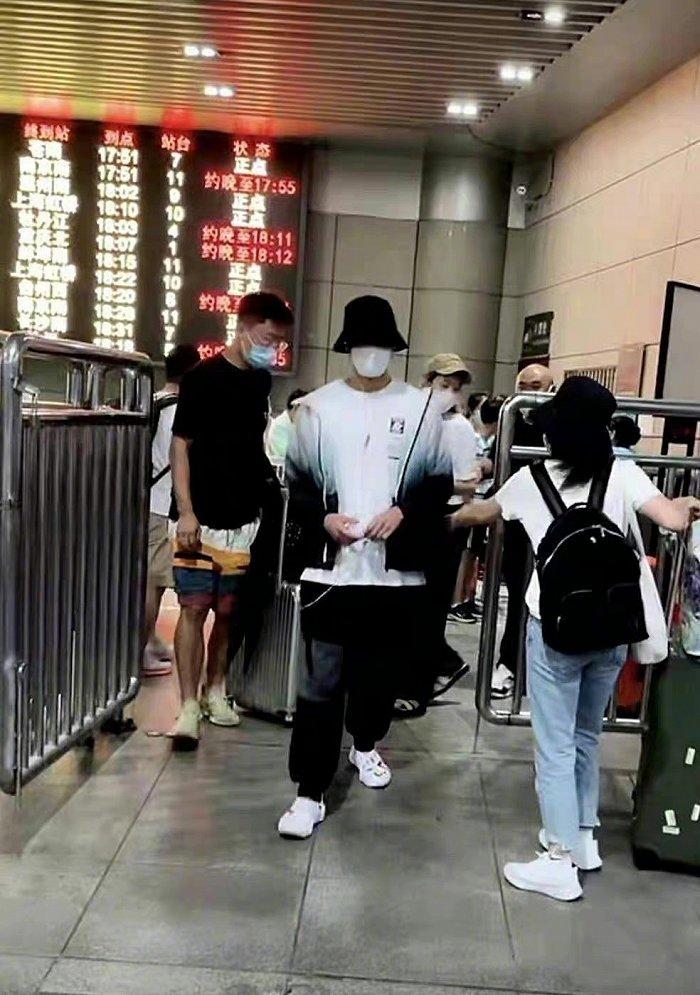 图片来源:凤凰网微博