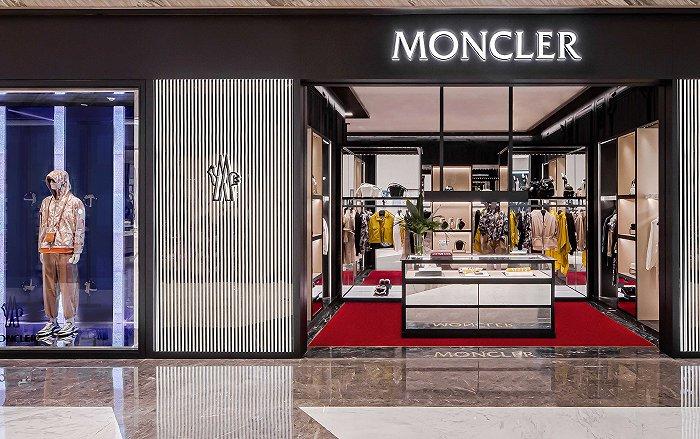 Moncler的精品店