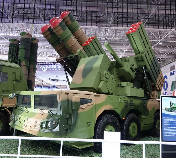 航天科工展示的FK-2000型弹炮合一防空系统。