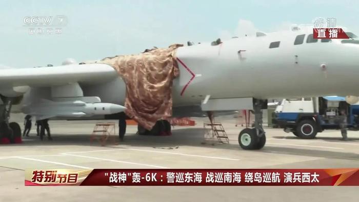 尤其是那种还不了手的英国航母,特别适合拿来训练模拟打击 图源:央视新闻