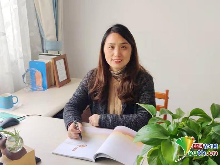 上海第二工业大学专职心理咨询师宋娟。受访者供图