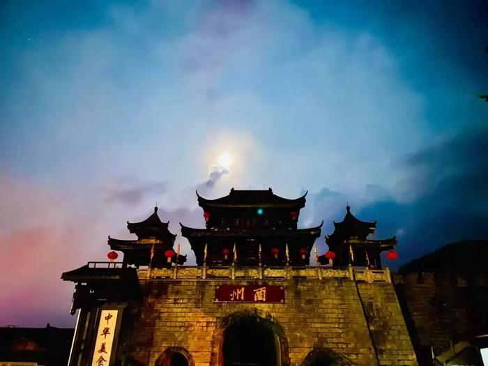 酉州古城 张锋 摄