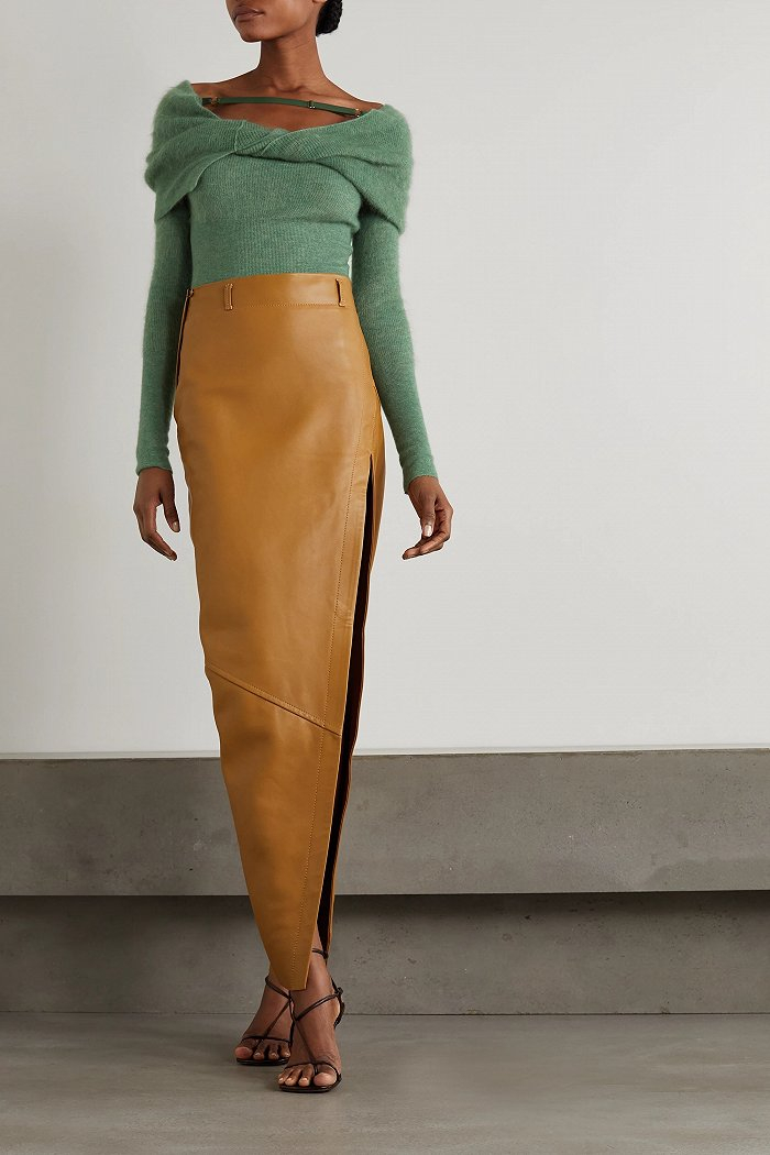 图片来源:NET-A-PORTER JACQUEMUS