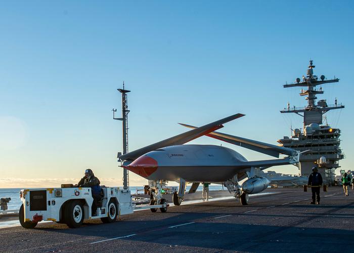 被部署到航母上的MQ-25T1号原型机 图源:美国海军海上系统司令部