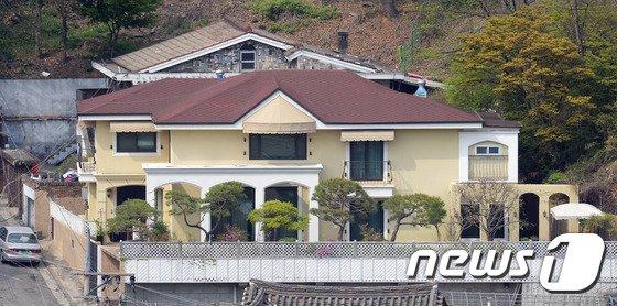 朴槿惠被出售的内谷洞私宅 图丨News1