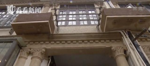 南昌路:老建筑修旧如旧 金属扶手栏杆引争议