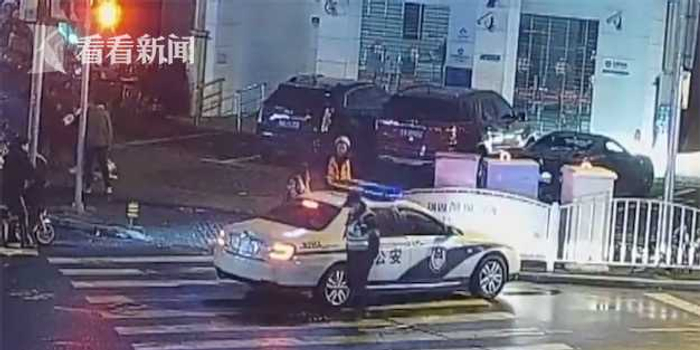 国外代驾视频 w700h350z1l10t10597.jpg