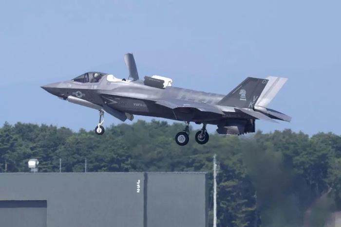 美海军陆战队F-35B战机在日本空自三泽基地表演 图源:美海军陆战队